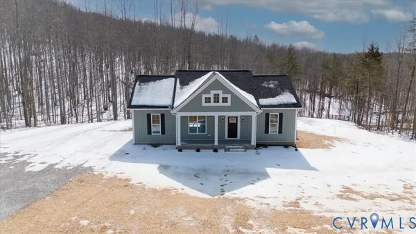 $329,900 | 5386 Mountain Creek Road, Green Bay, VA 23942