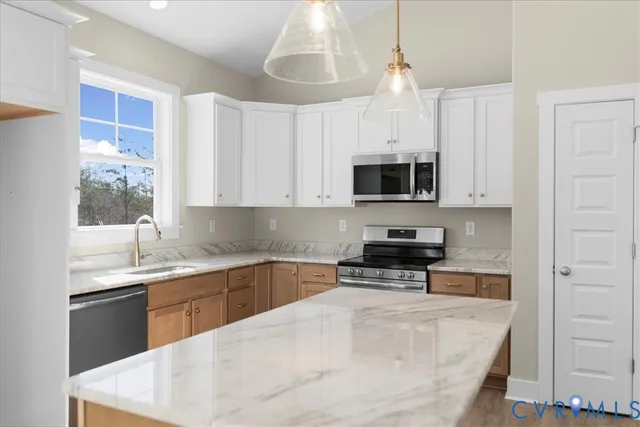 $349,900 | 5386 Mountain Creek Road, Green Bay, VA 23942