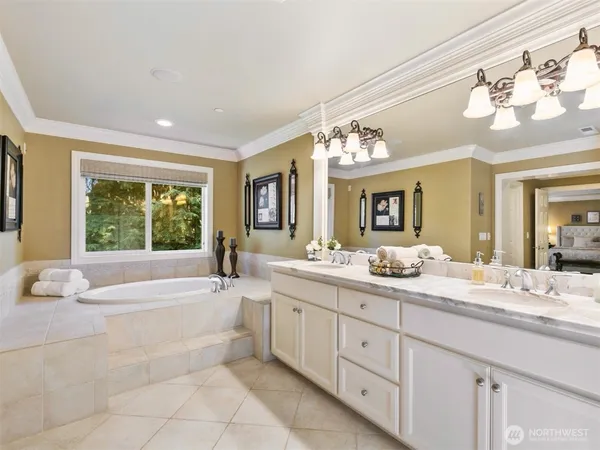 $2,150,000 | 14411 3rd Drive Southeast, Everett, WA 98208