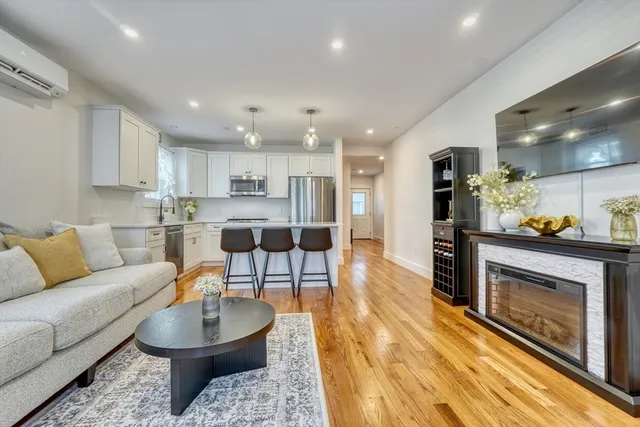 $490,000 | 3 Wisteria Street, Unit 1, Salem, MA 01970