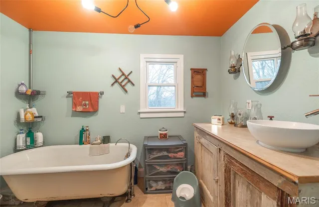 $120,000 | 1320 Chestnut Avenue, Cabool, MO 65689