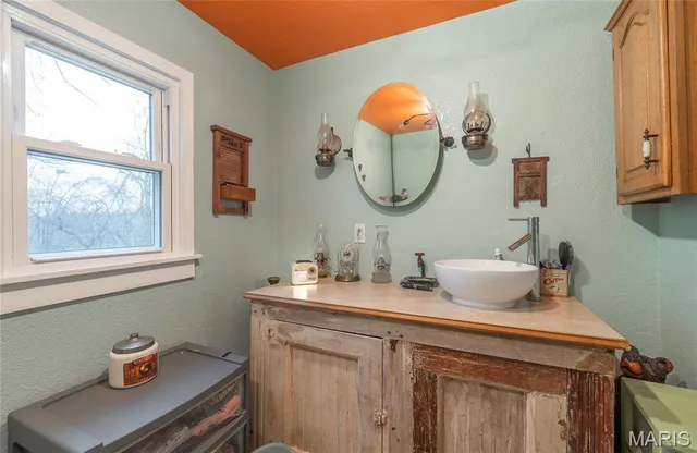 $120,000 | 1320 Chestnut Avenue, Cabool, MO 65689