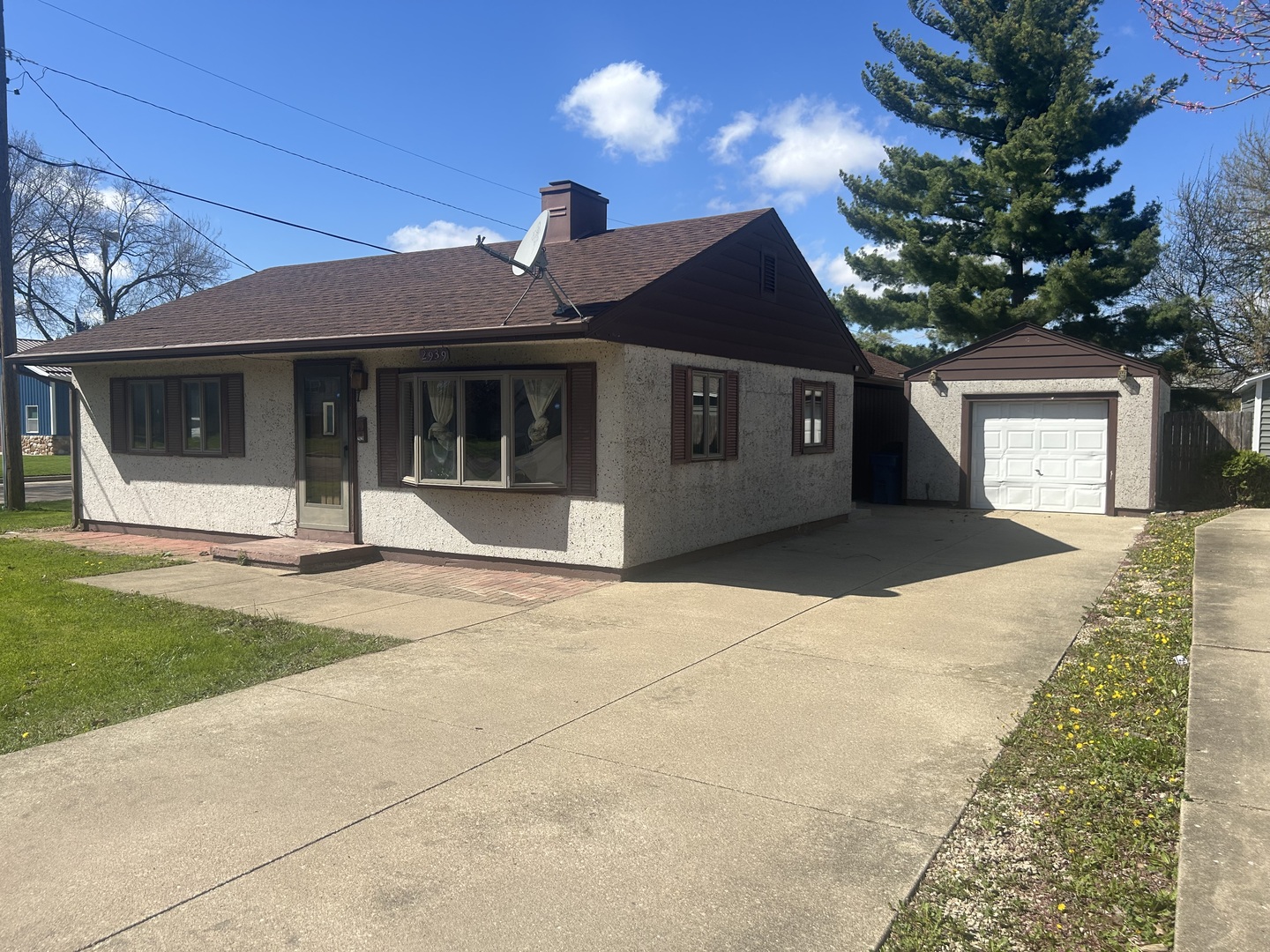 2939 7th Street Peru, IL 61354 - Photo 2 of 10