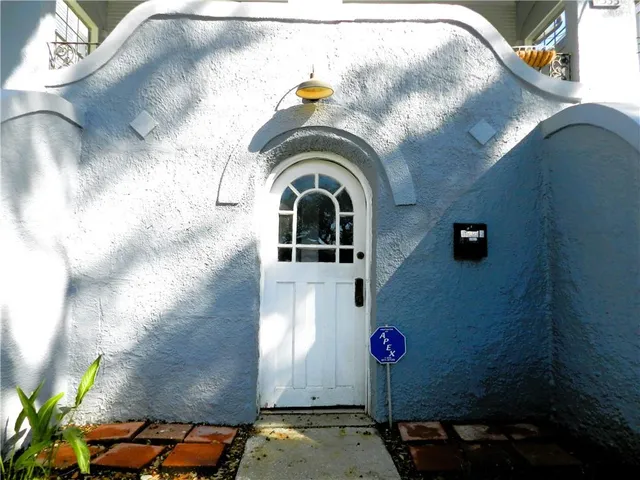 $1,800 | 4537 Canal Street, Unit B, New Orleans, LA 70119