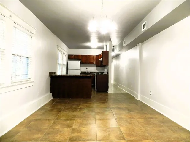 $1,800 | 4537 Canal Street, Unit B, New Orleans, LA 70119