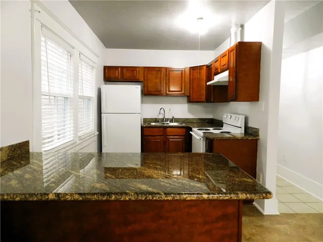 $1,800 | 4537 Canal Street, Unit B, New Orleans, LA 70119