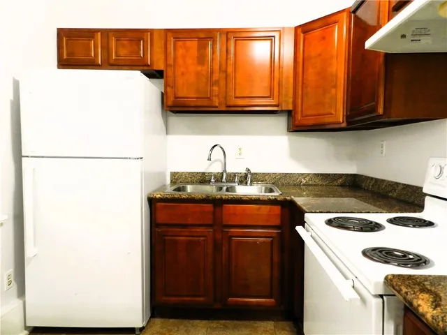 $1,800 | 4537 Canal Street, Unit B, New Orleans, LA 70119