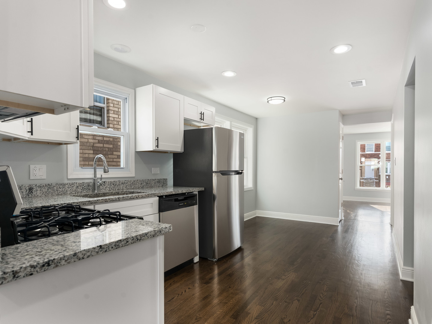 7502 64th Street Summit, IL 60501 - Photo 12 of 34