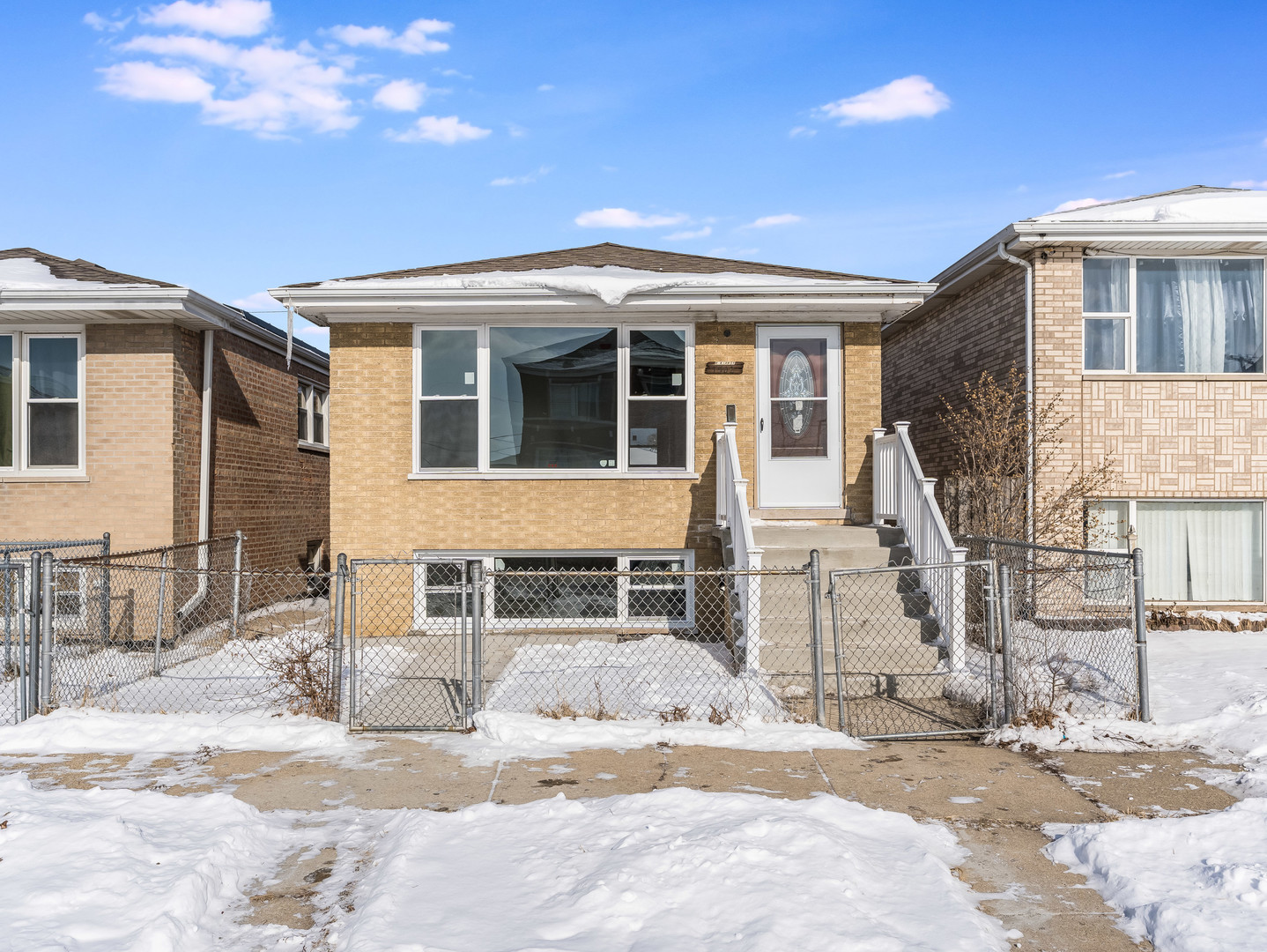 7502 64th Street Summit, IL 60501 - Photo 2 of 34