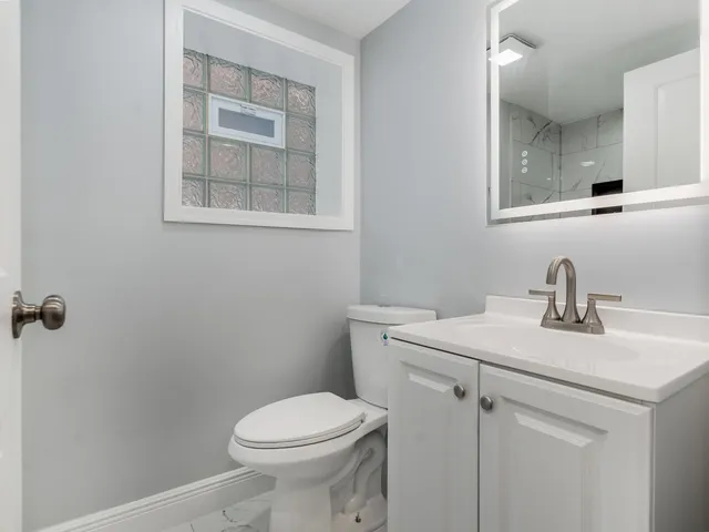 $419,900 | 7502 64th Street, Summit, IL 60501