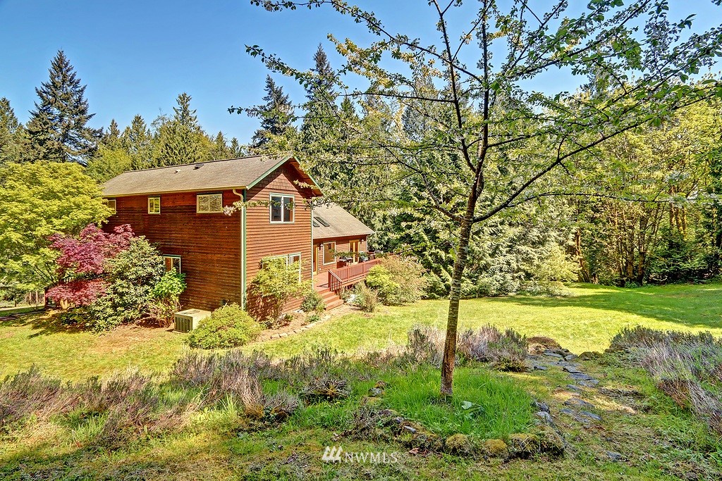 7818 Springridge Road Northeast Bainbridge Island, WA 98110 - Photo 2 of 25 Gallery Image 2
