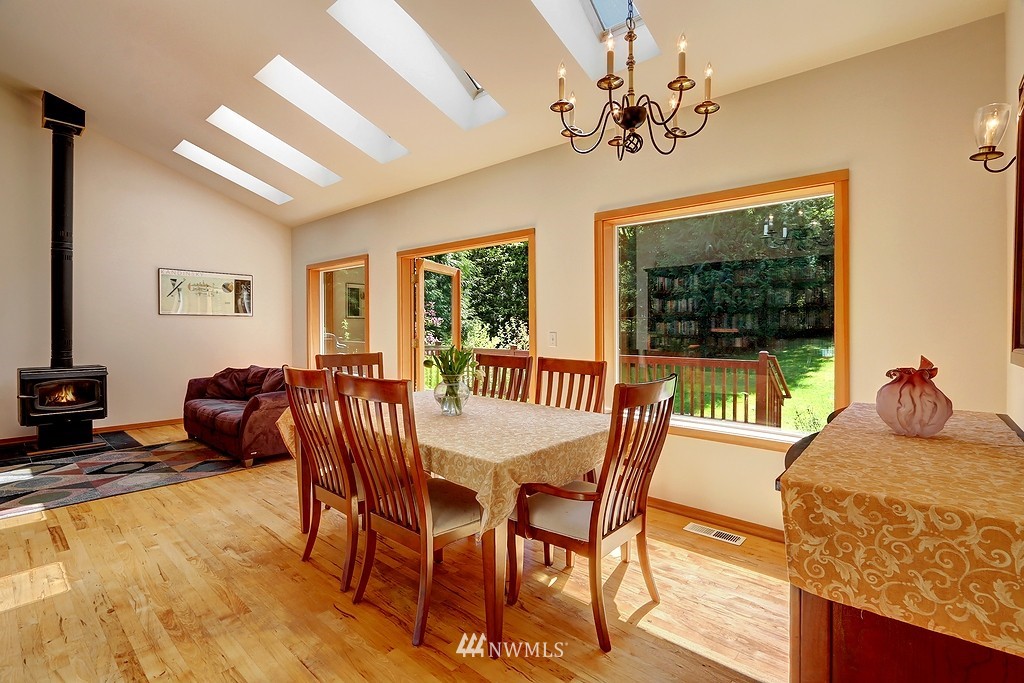 7818 Springridge Road Northeast Bainbridge Island, WA 98110 - Photo 18 of 25 Gallery Image 18