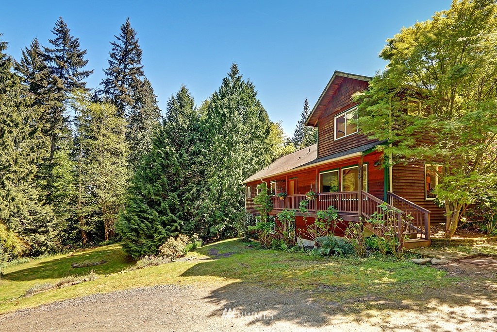 7818 Springridge Road Northeast Bainbridge Island, WA 98110 - Photo 3 of 25 Gallery Image 3