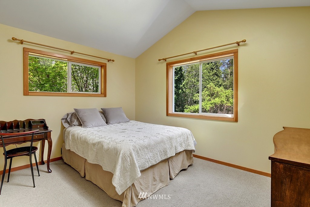 7818 Springridge Road Northeast Bainbridge Island, WA 98110 - Photo 23 of 25 Gallery Image 23