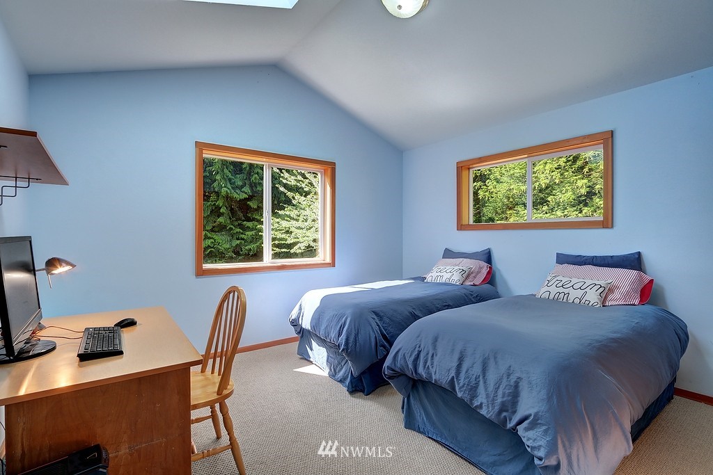 7818 Springridge Road Northeast Bainbridge Island, WA 98110 - Photo 24 of 25 Gallery Image 24