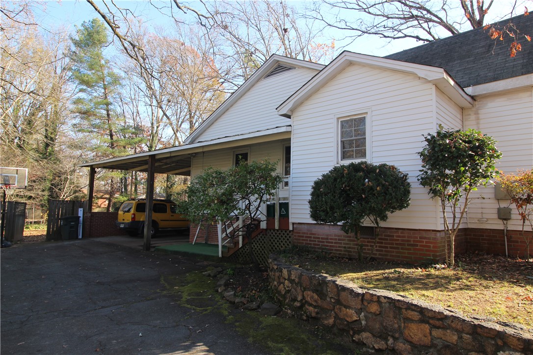 307 Augusta Road Clemson, SC 29631 - Photo 16 of 18