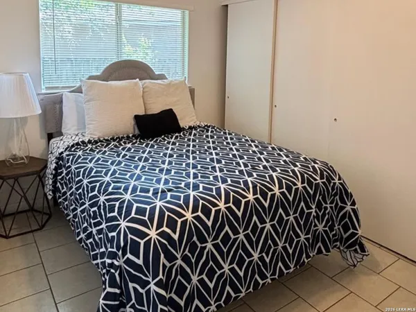 $2,000 | 7306 Huntwood Circle, San Antonio, TX 78249