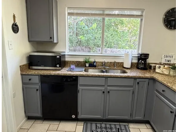 $2,000 | 7306 Huntwood Circle, San Antonio, TX 78249