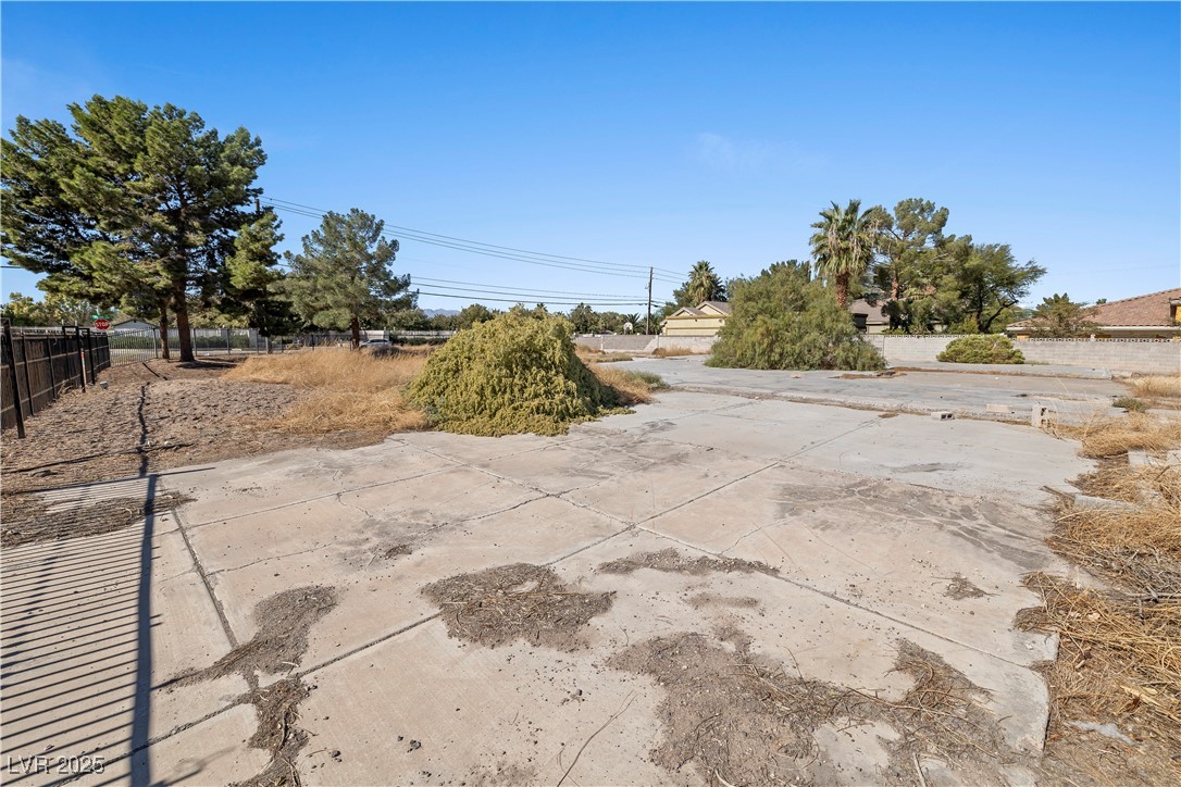 6690 South Pecos Road Las Vegas, NV 89120 - Photo 17 of 21