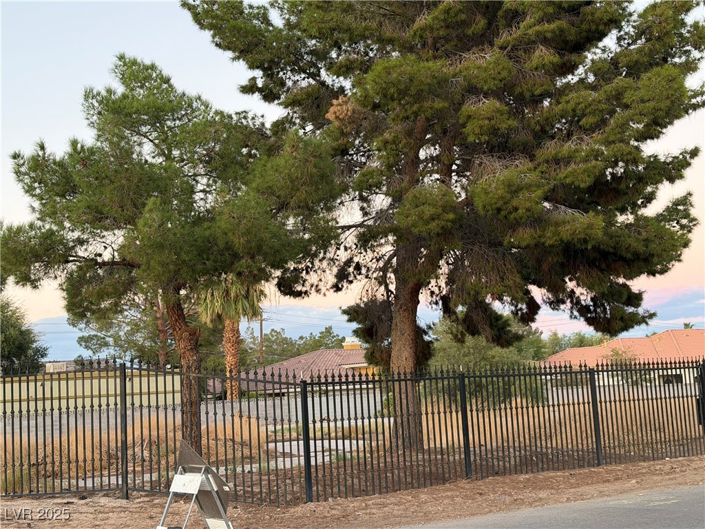 6690 South Pecos Road Las Vegas, NV 89120 - Photo 6 of 21