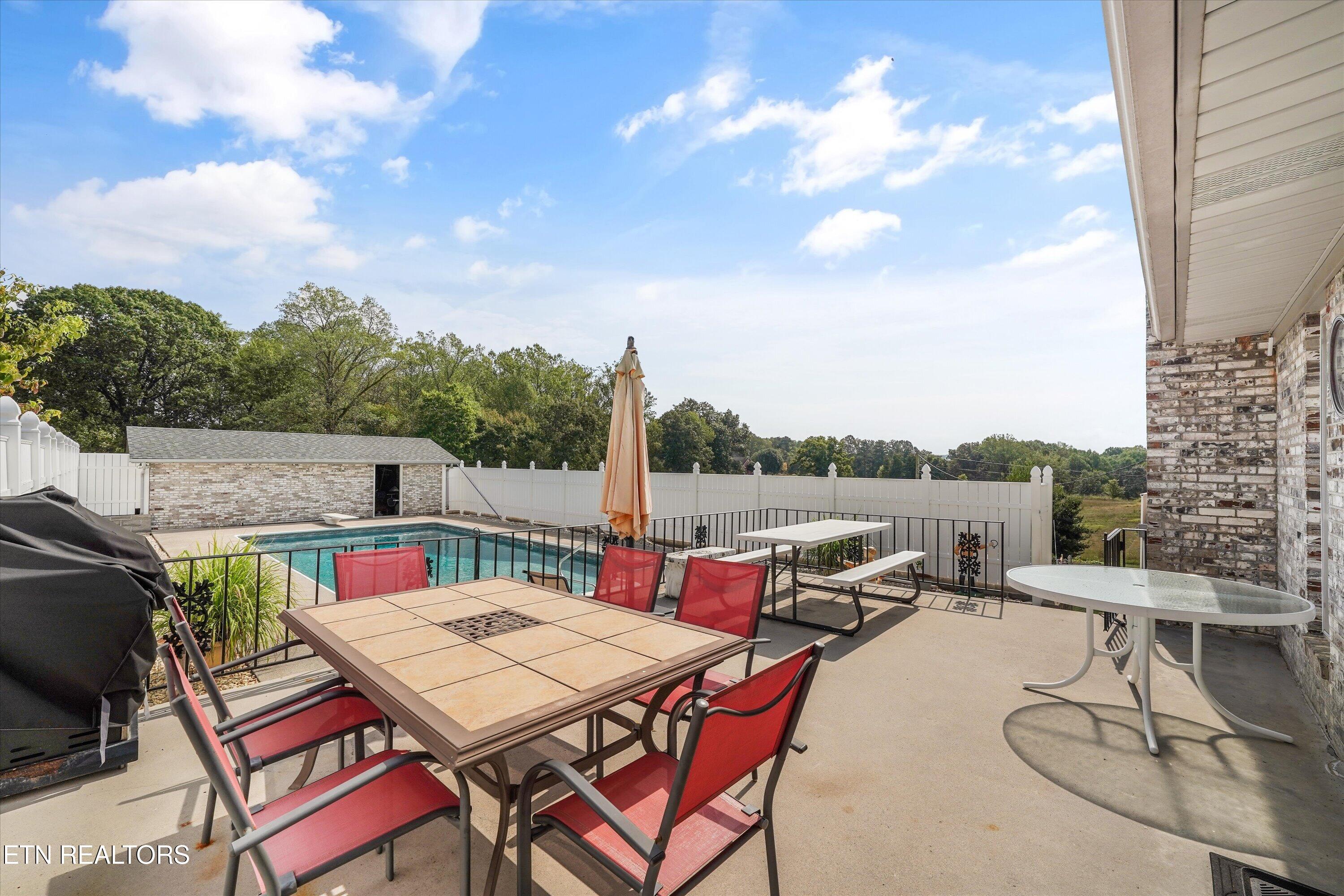 8120 Bell Road Knoxville, TN 37938 - Photo 30 of 44 PATIO: POOL