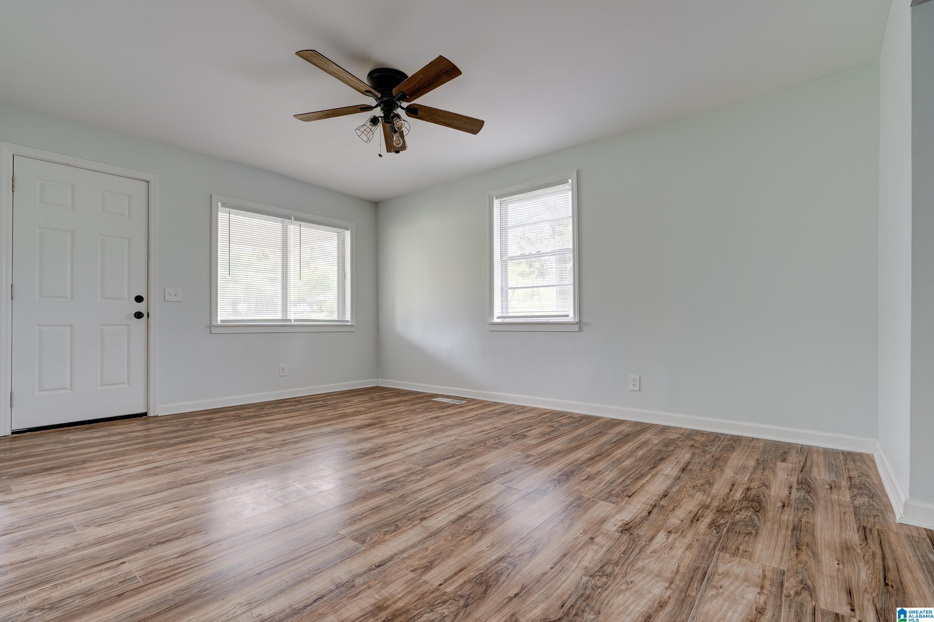 116 4th Avenue Pleasant Grove, AL 35127 - Photo 7 of 41
