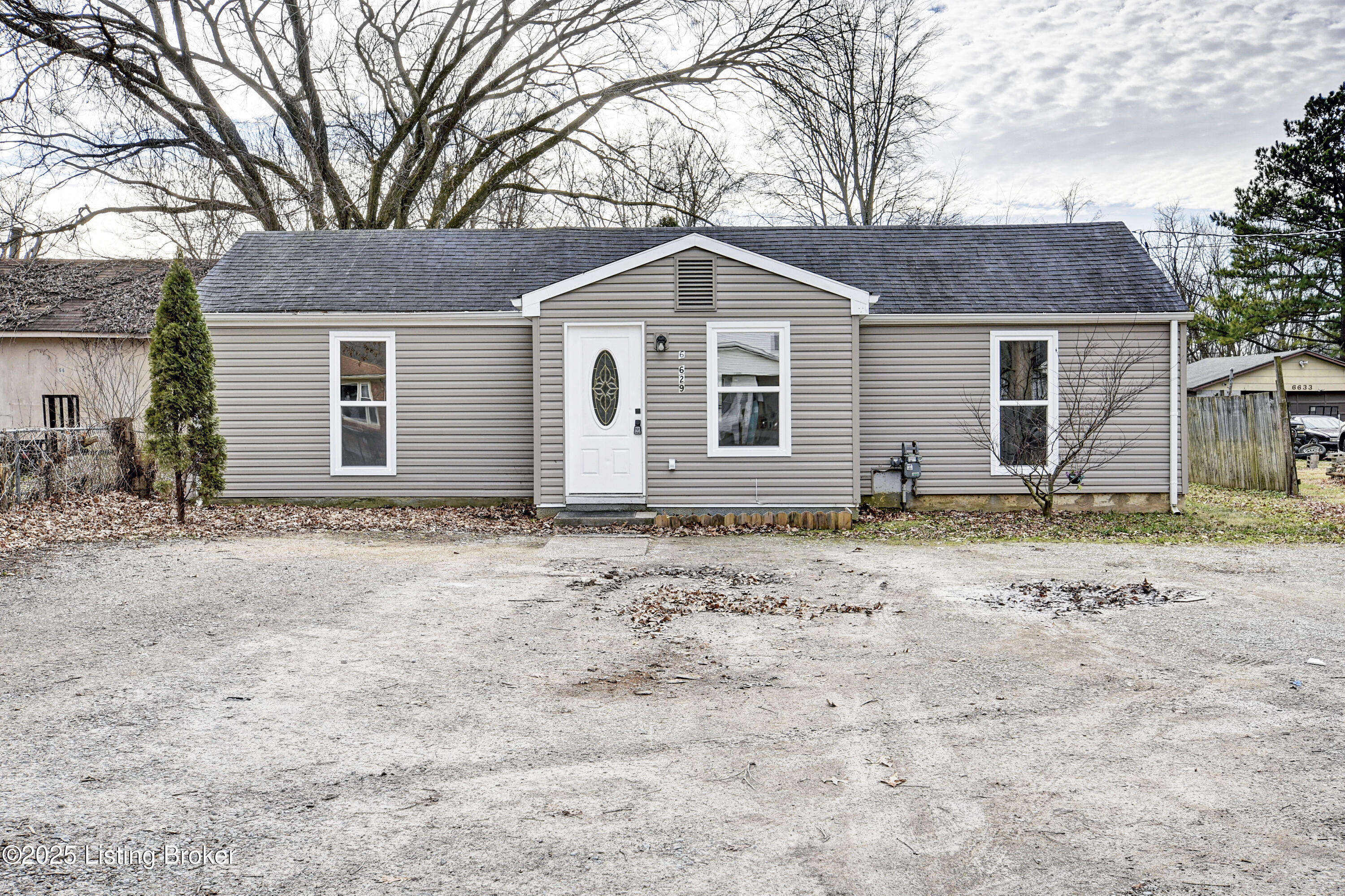 6629 Sylvania Road Louisville, KY 40258 - Photo 18 of 26 _DSC8987_88_89_90_91