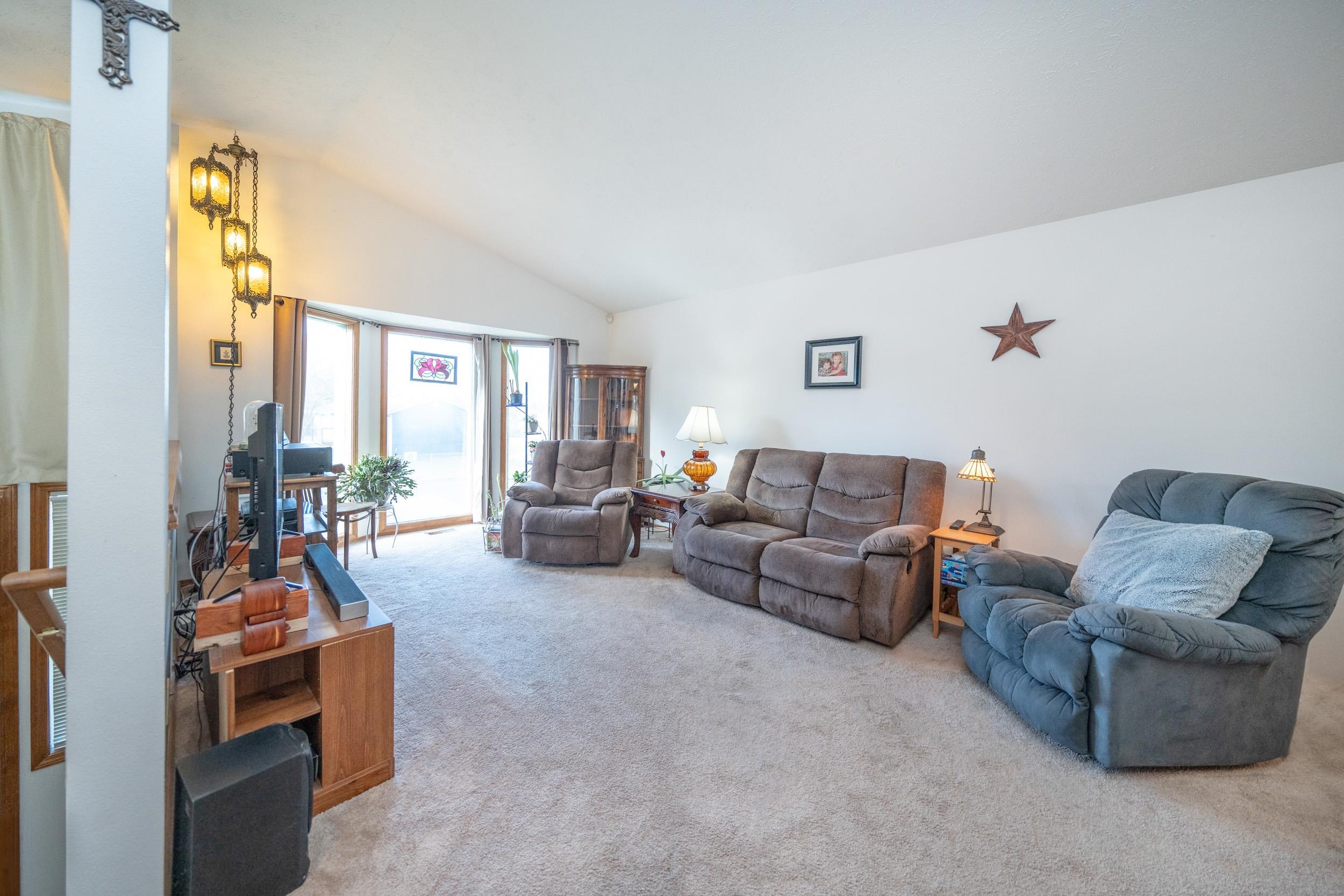 15216 North Neptune Street Mead, WA 99021 - Photo 5 of 28 Gallery Image 5