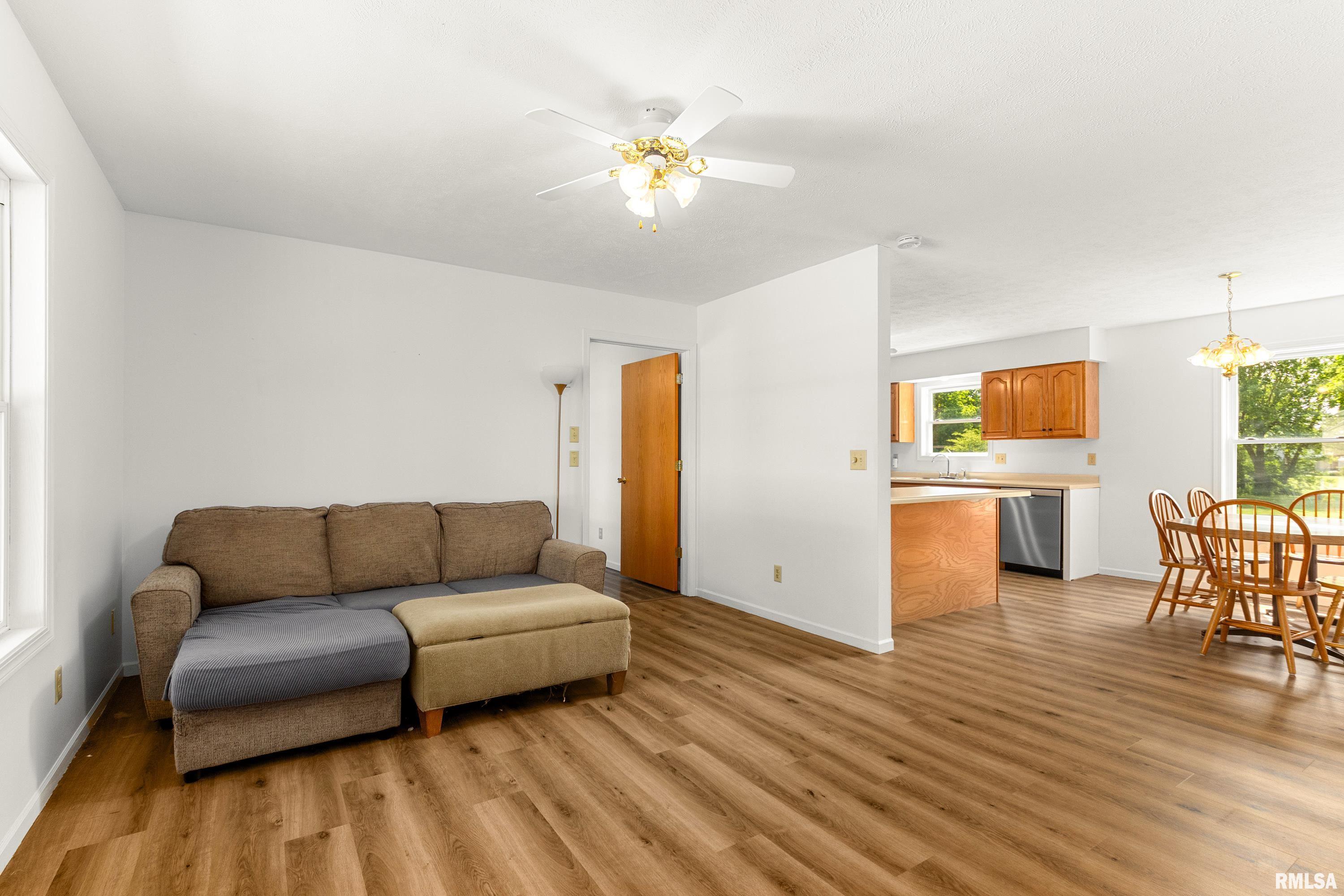309 North 3rd Street Secor, IL 61771 - Photo 6 of 27