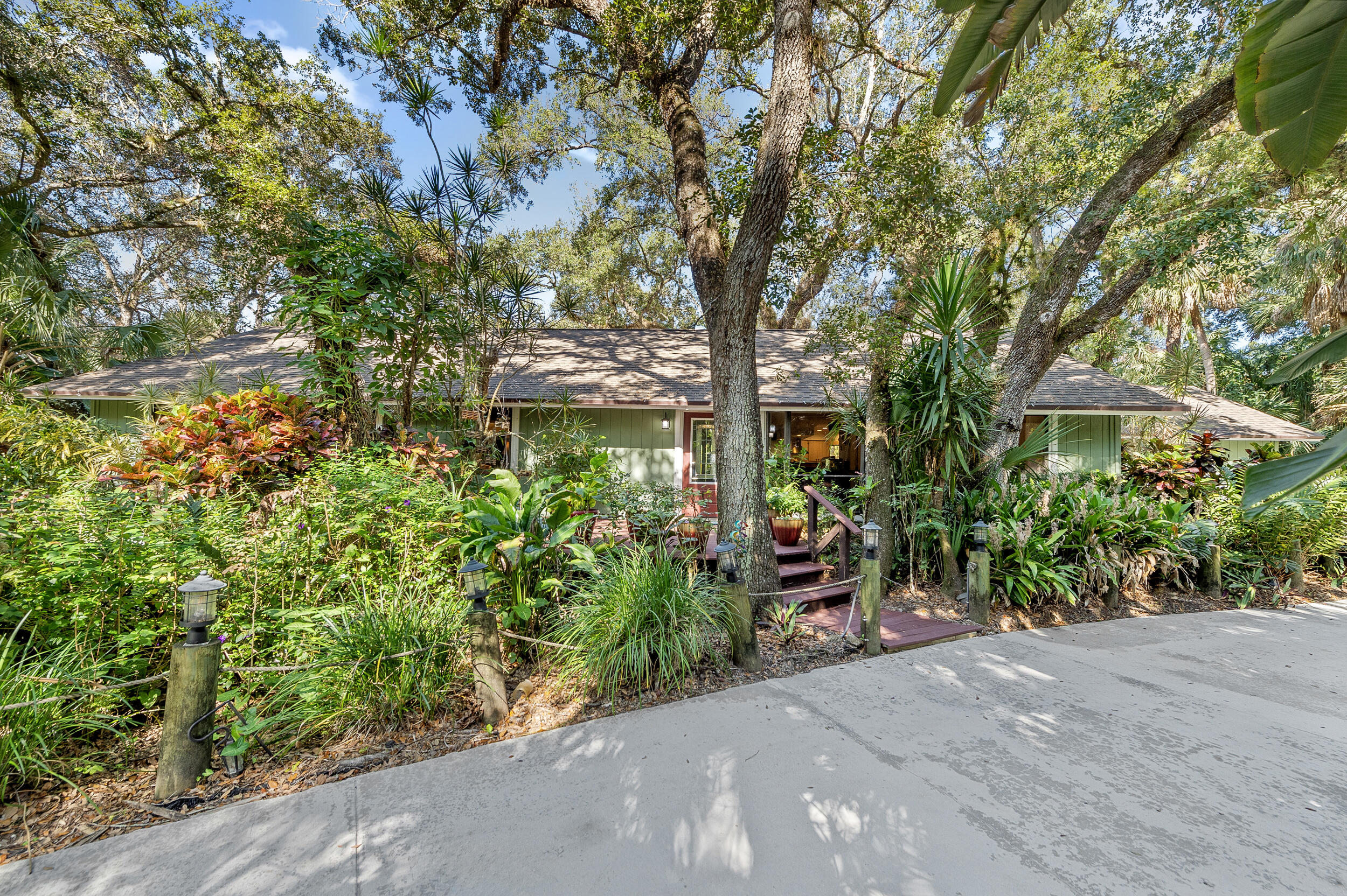 9207 166th Way North Jupiter, FL 33478 - Photo 29 of 34 Another view of Front of House