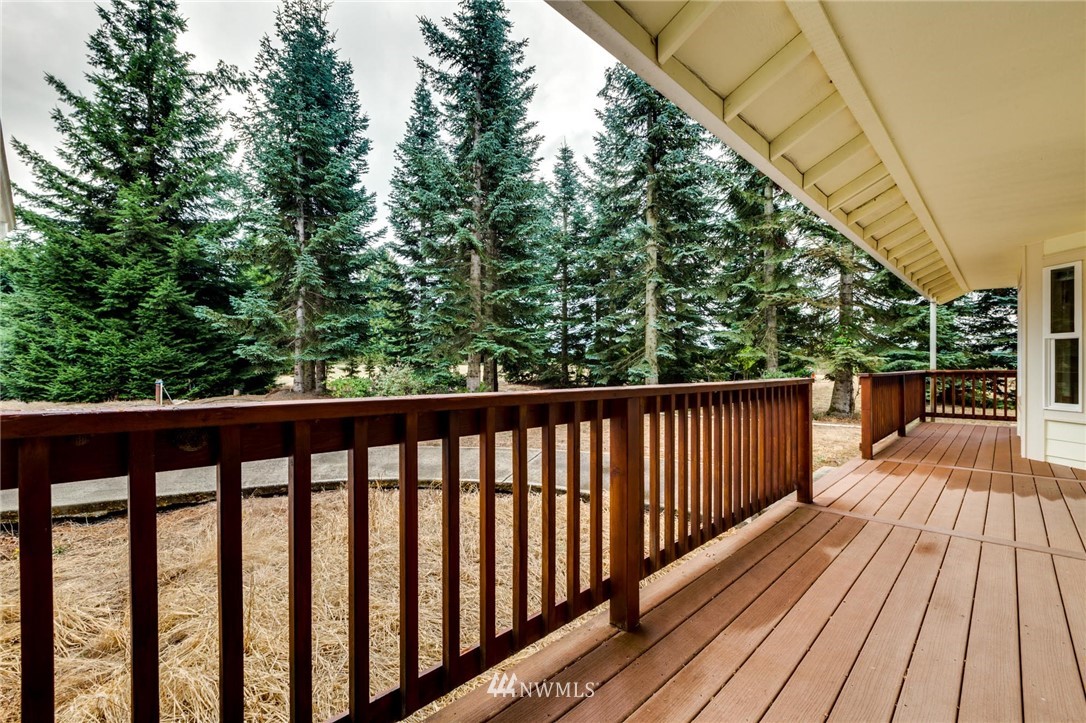 471-13 Gore Road Onalaska, WA 98570 - Photo 3 of 25 Gallery Image 3