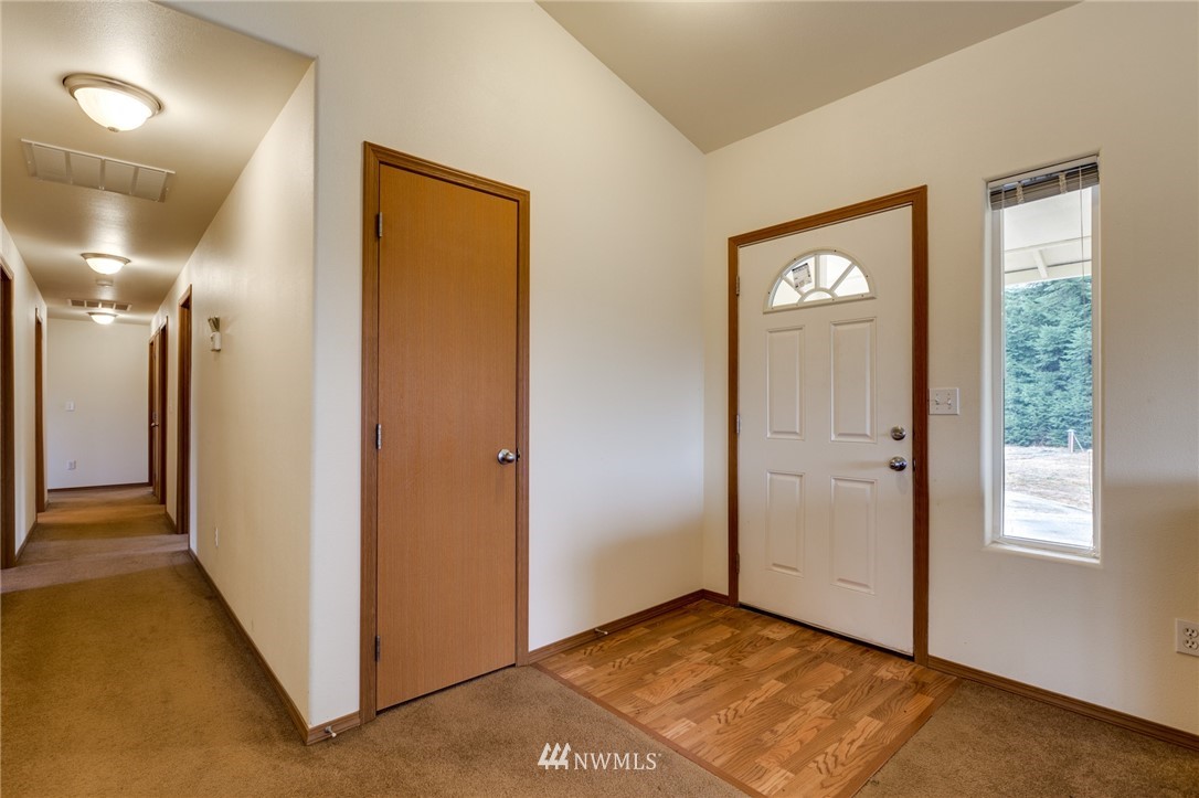 471-13 Gore Road Onalaska, WA 98570 - Photo 4 of 25 Gallery Image 4