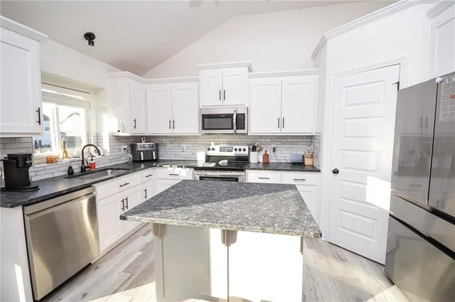 $379,000 | 1103 Northwest 4th Street, Oak Grove, MO 64075