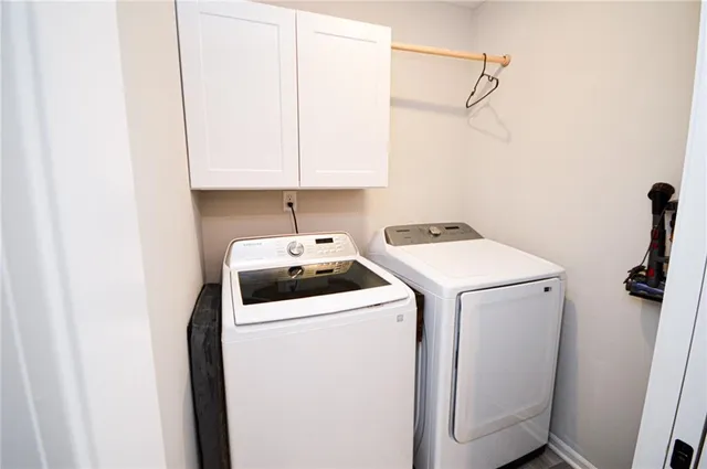 $379,000 | 1103 Northwest 4th Street, Oak Grove, MO 64075