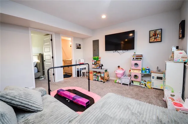 $379,000 | 1103 Northwest 4th Street, Oak Grove, MO 64075