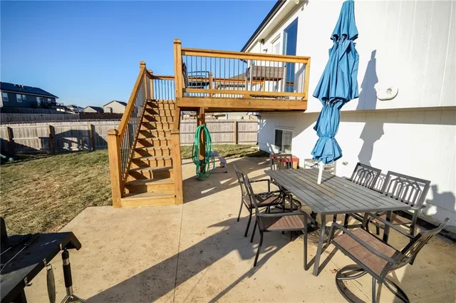 $379,000 | 1103 Northwest 4th Street, Oak Grove, MO 64075