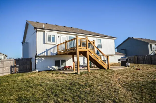 $379,000 | 1103 Northwest 4th Street, Oak Grove, MO 64075