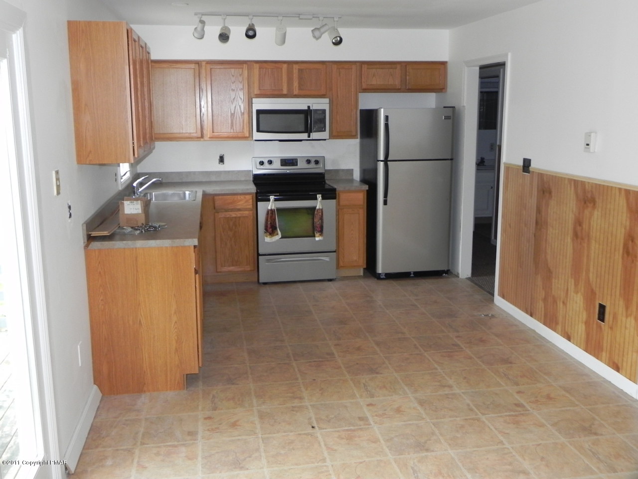227 Mountain Road Albrightsville, PA 18210 - Photo 2 of 7 kitchen
