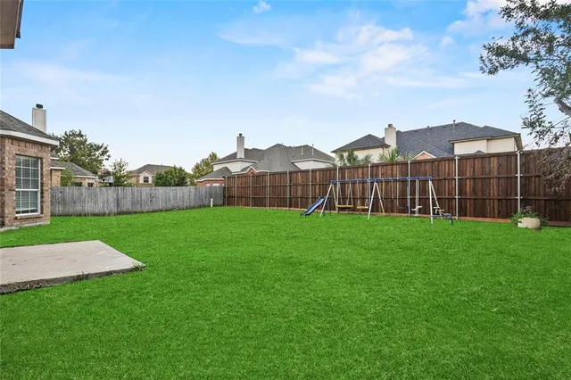 $499,990 | 204 Autumn Wood Drive, Mansfield, TX 76063