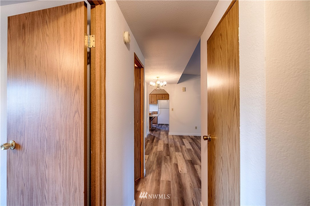 24027 10th Place West Bothell, WA 98021 - Photo 11 of 40