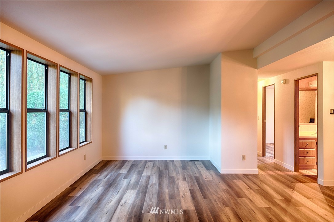 24027 10th Place West Bothell, WA 98021 - Photo 17 of 40