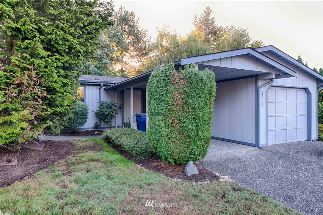 24027 10th Place West Bothell, WA 98021 - Photo 3 of 40