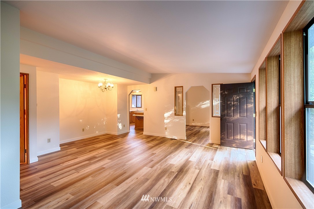 24027 10th Place West Bothell, WA 98021 - Photo 22 of 40