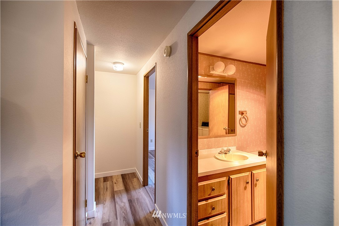24027 10th Place West Bothell, WA 98021 - Photo 23 of 40