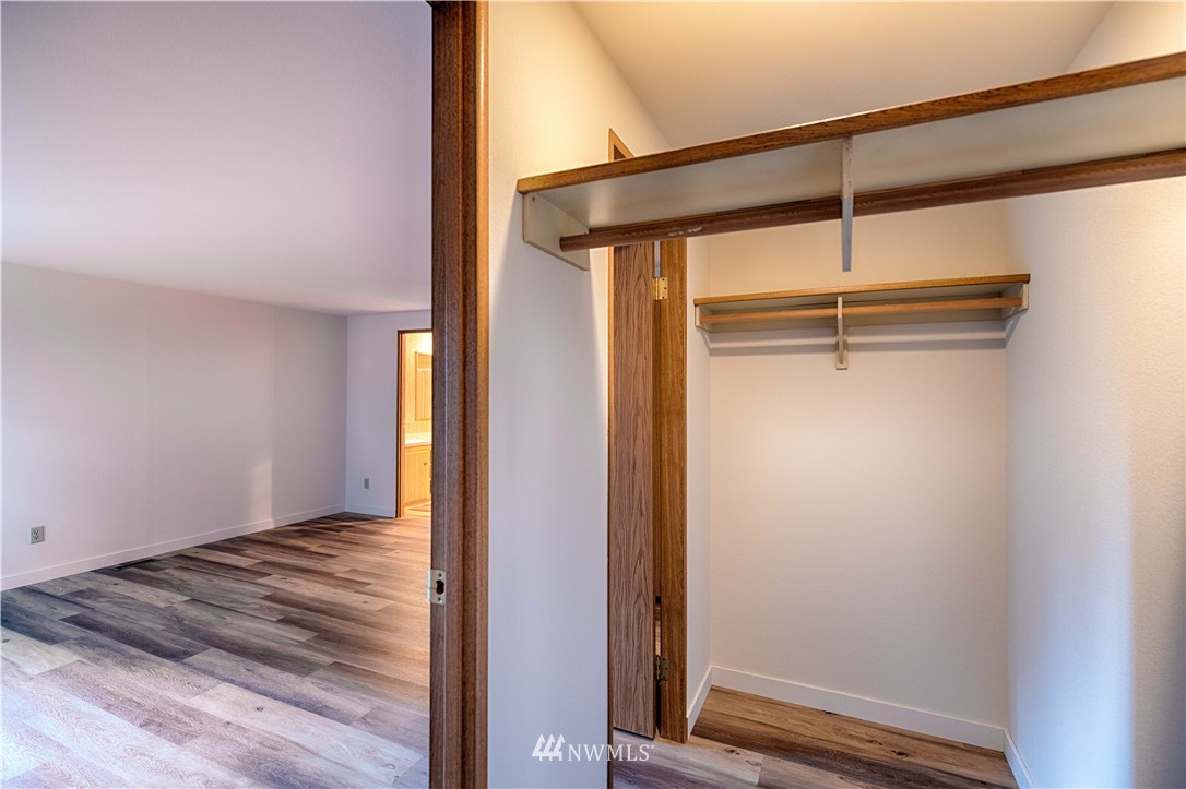 24027 10th Place West Bothell, WA 98021 - Photo 28 of 40