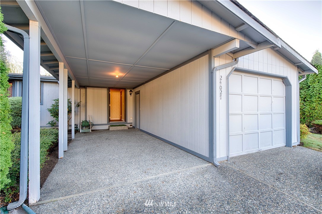 24027 10th Place West Bothell, WA 98021 - Photo 4 of 40