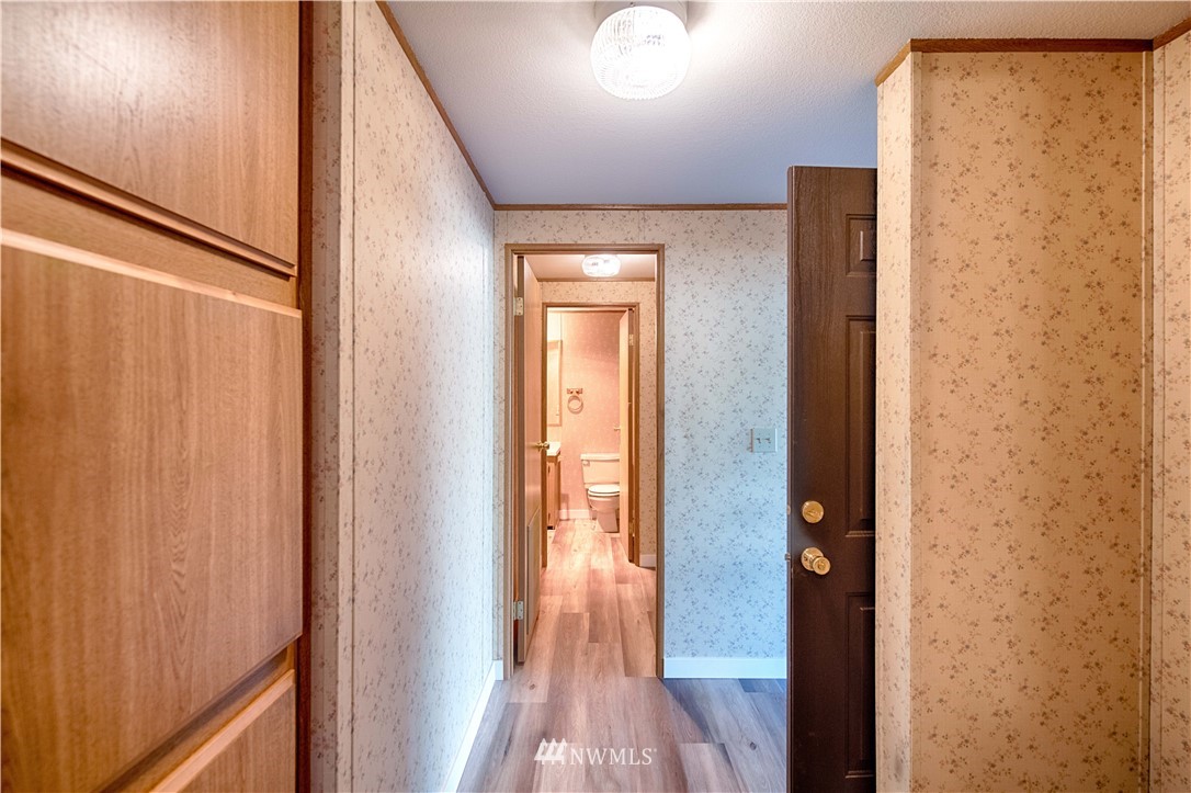 24027 10th Place West Bothell, WA 98021 - Photo 34 of 40