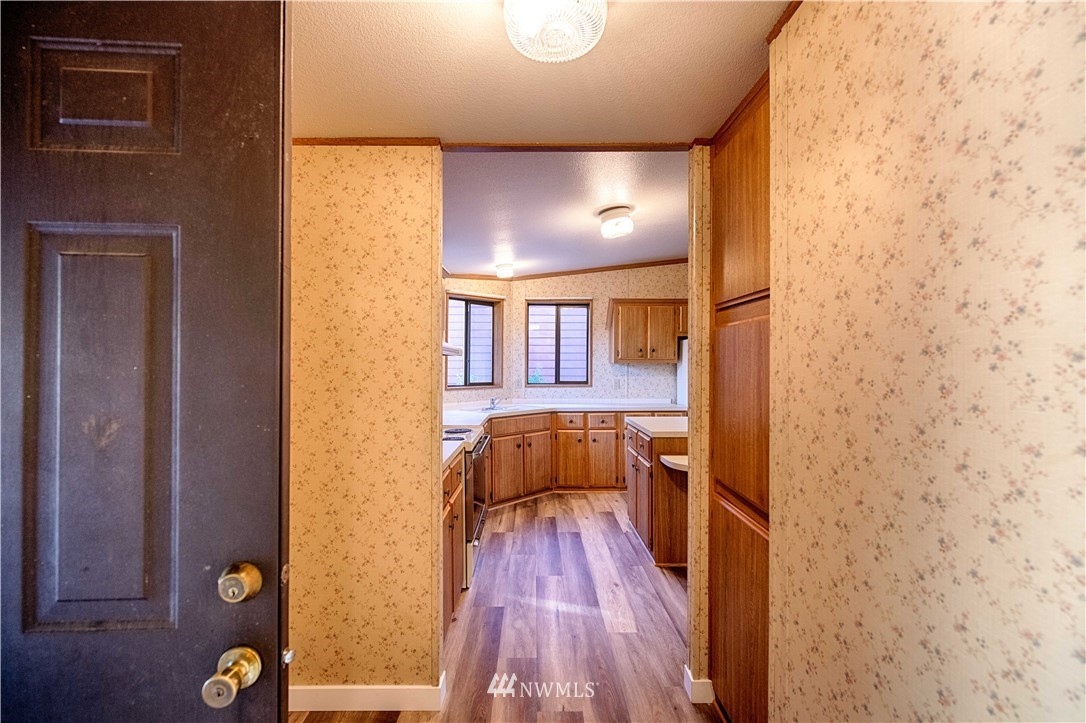 24027 10th Place West Bothell, WA 98021 - Photo 37 of 40