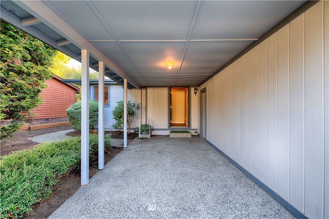 24027 10th Place West Bothell, WA 98021 - Photo 5 of 40