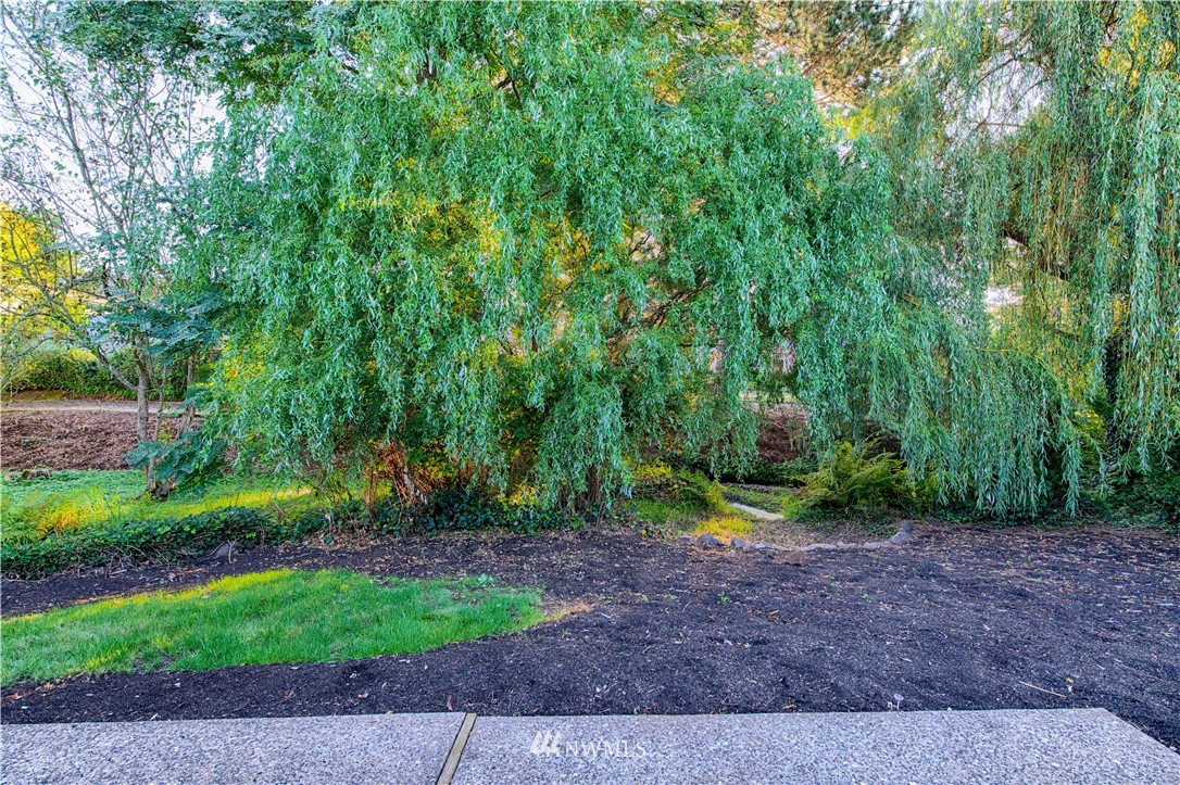 24027 10th Place West Bothell, WA 98021 - Photo 9 of 40